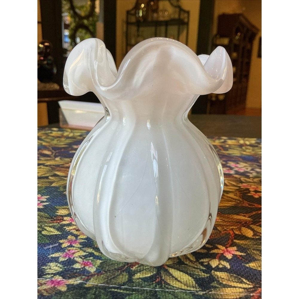 Beatriz‎ Ball 4.5" White Glass "Vento" Round Bud Vase